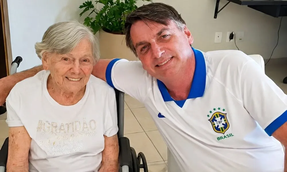 Olinda Bolsonaro: Com sanção de Tarcísio, viaduto em São Paulo recebe nome de mãe de Bolsonaro