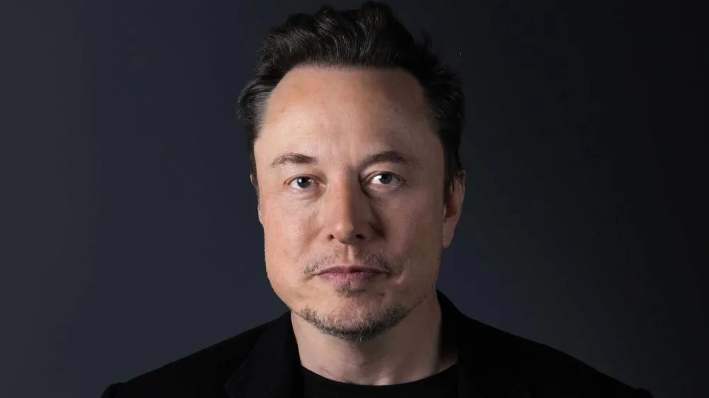 Elon Musk torna-se o primeiro trilionário do mundo com estreia da SpaceX