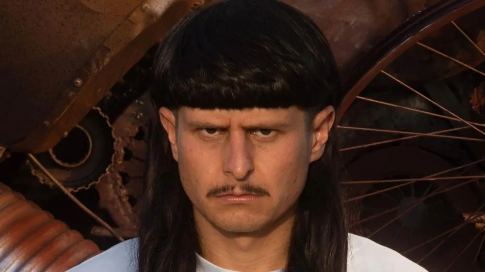 Oliver Tree excluiu família do testamento antes de morrer. Saiba qual é o destino da fortuna do cantor!