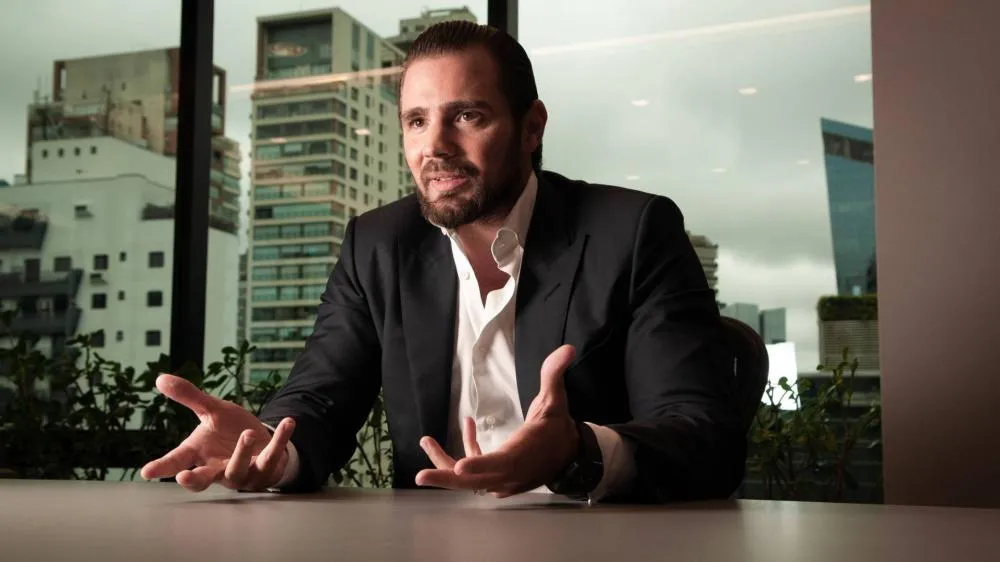 PF relata que Vorcaro mandou perseguir DJ em Miami e forjar flagrante com drogas
