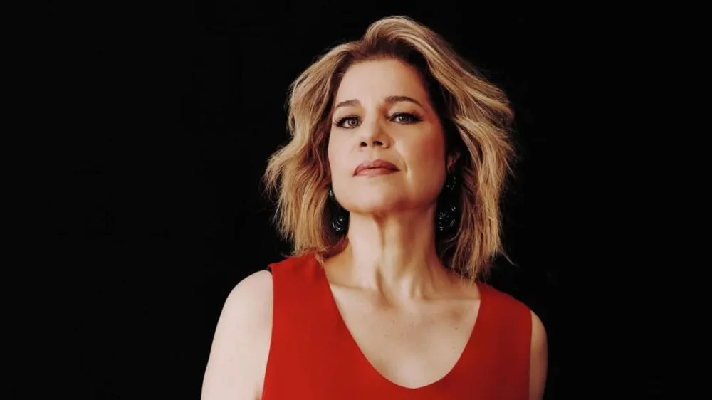Atriz da Globo desabafa sobre críticas por ex-marido mais novo: “Não é uma questão para mim”