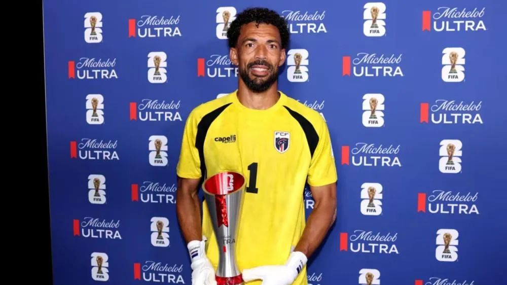 Mãe de Vozinha, goleiro sensação da Copa, comemora viagem aos EUA: “Emocionada”
