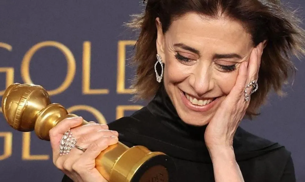 Confira as homenagens dedicadas a Fernanda Torres após prêmio Globo de Ouro