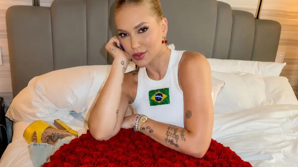Virginia abre o jogo sobre conteúdo de carta anônima do buquê da Copa