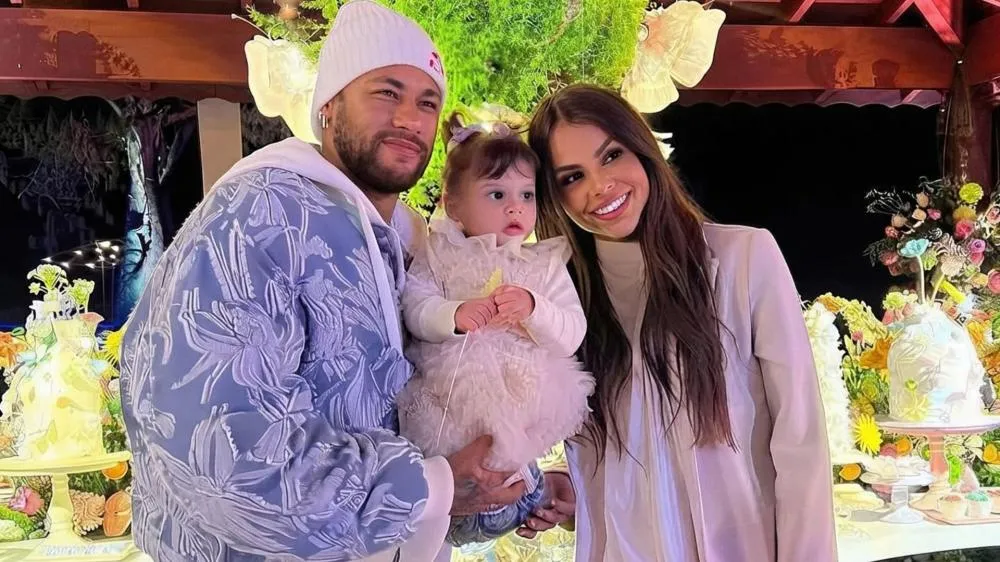 Saiba detalhes do acordo entre Neymar e Amanda Kimberlly para criação de Helena