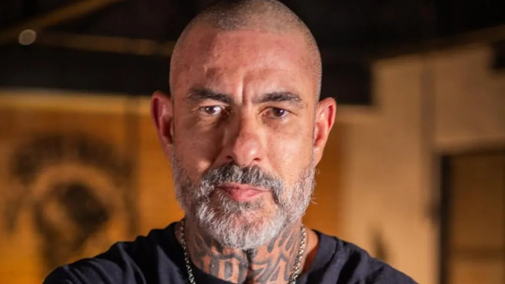 Henrique Fogaça sofre acidente de moto e fica fora de episódio do MasterChef