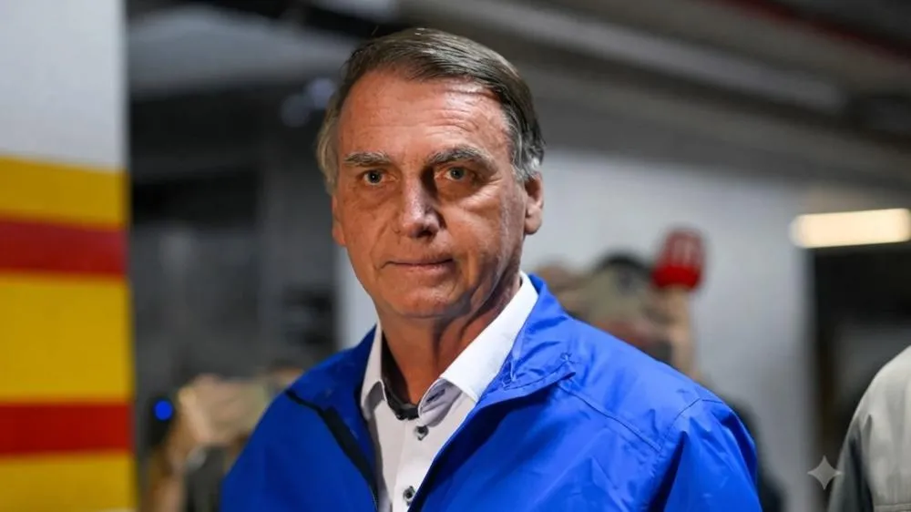 Defesa de Bolsonaro cita PGR e pede a permanência da domiciliar para Moraes