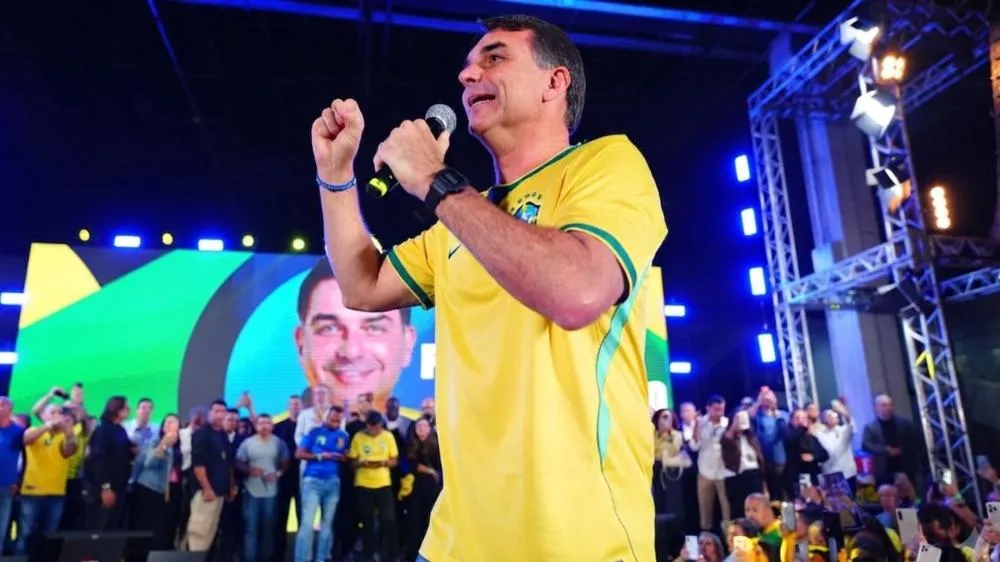 Saiba quando será convenção para oficializar Flávio Bolsonaro ao Planalto
