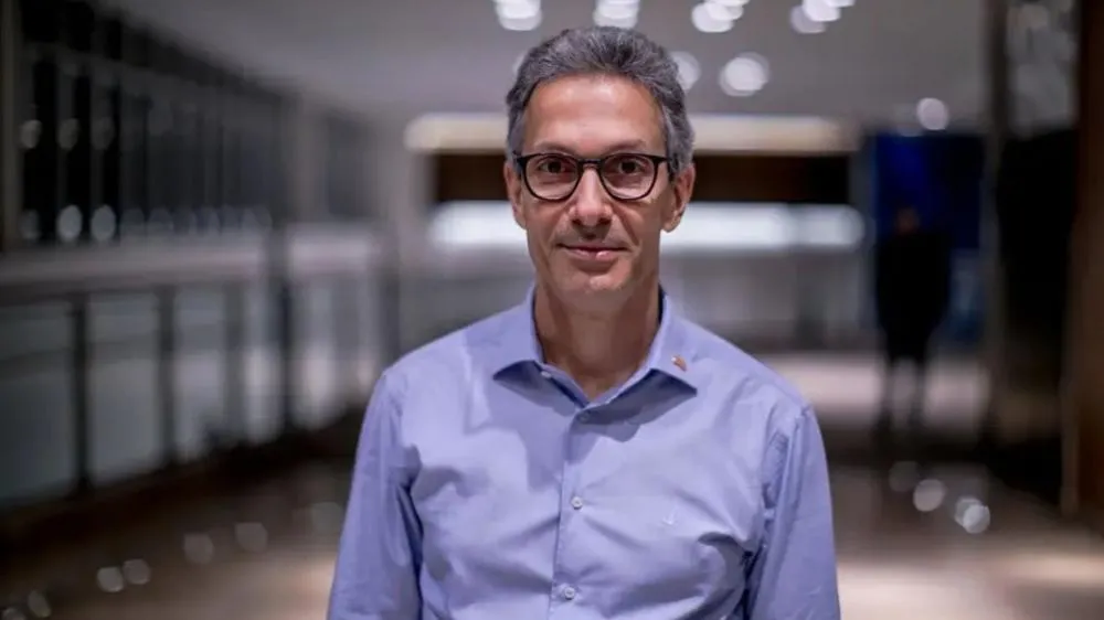 Zema volta a defender corte no Bolsa Família para quem recusar emprego e dispara: “Emprestáveis”