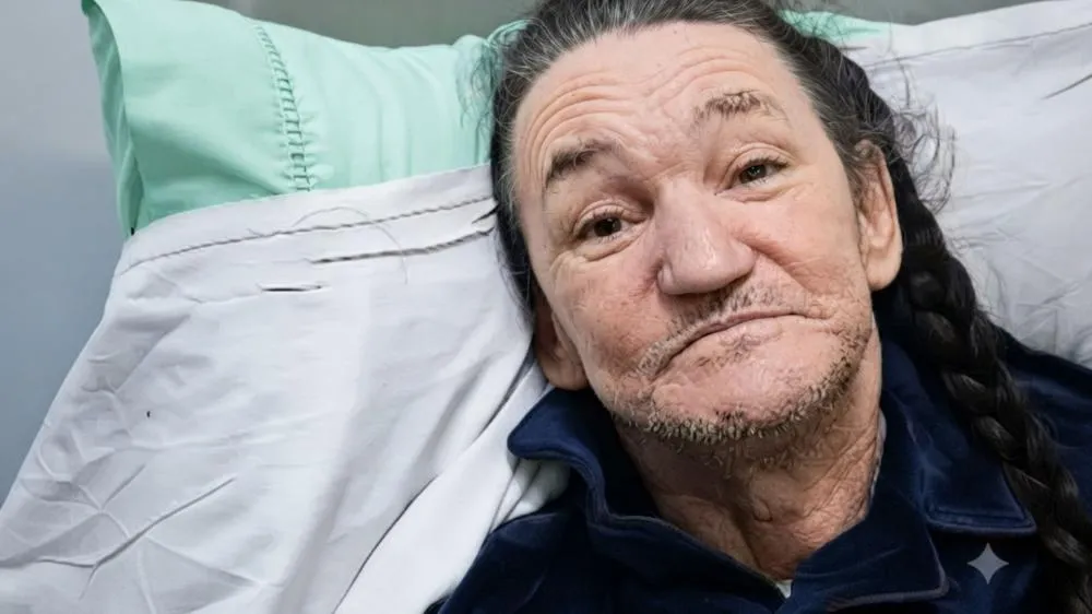 Em recuperação, Marquito emociona ao falar de acidente e cita saudade da TV