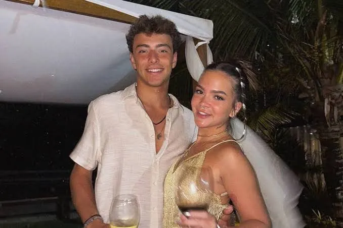 Chega ao fim relacionamento de Mel Maia com o surfista português João Maria