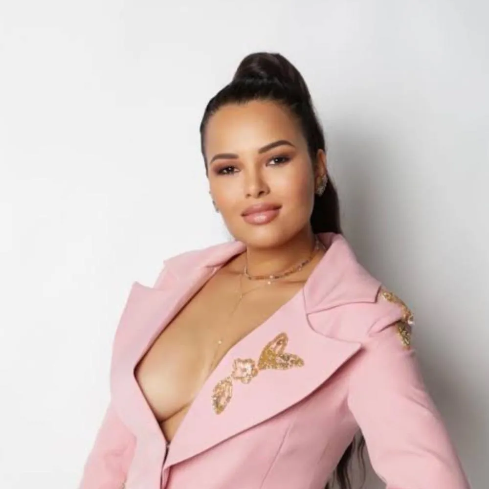 Ariadna Arantes investe R$ 25 mil reais para participar de documentário do BBB, mas é cortada de última hora
