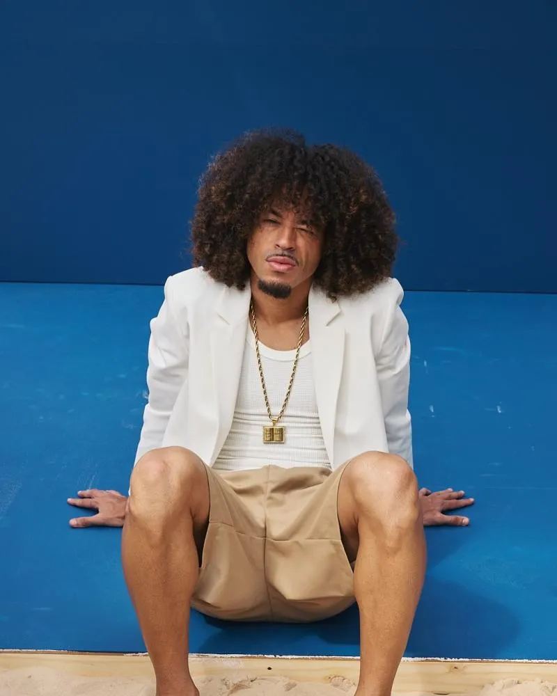 Rapper L7nnon faz alerta contra o vício em pornografia: “Vicia e destrói teus desejos”