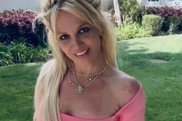 Britney Spears faz novo desabafo e diz que perdeu parte da vida sob tutela da família
