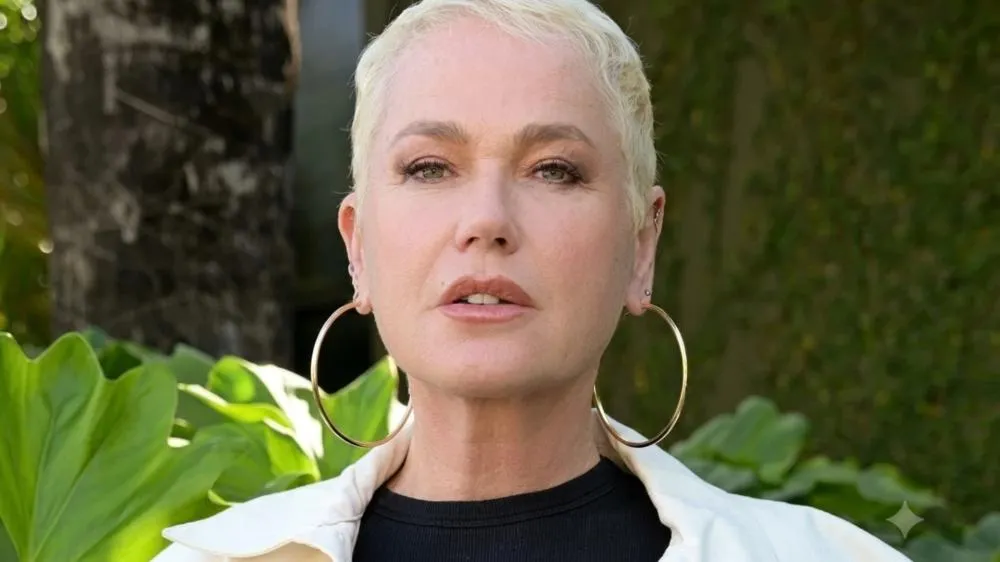 Xuxa é sincerona sobre afastamento: “Deixo de falar com Paquita homofóbica”