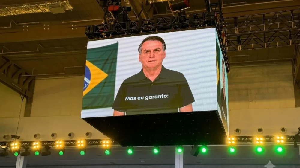 PT aciona STF após vídeo de IA de Bolsonaro em convenção do PL