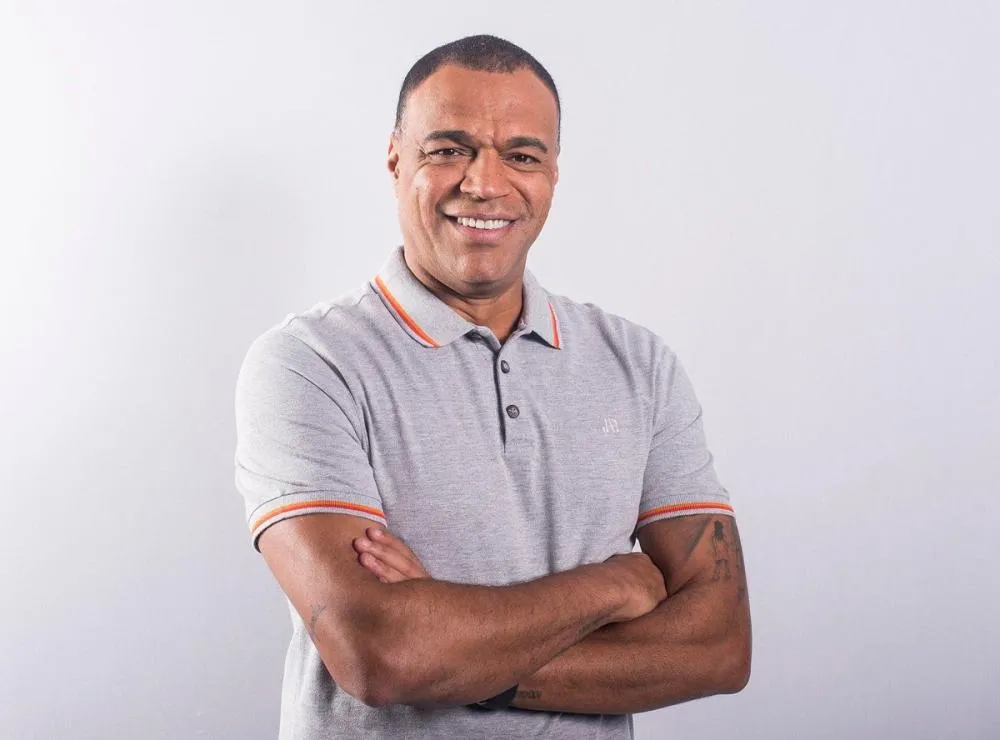 Salário milionário, programa dominical próprio e comando do Globo Esporte: tudo sobre a ida de Denilson Show para a Globo