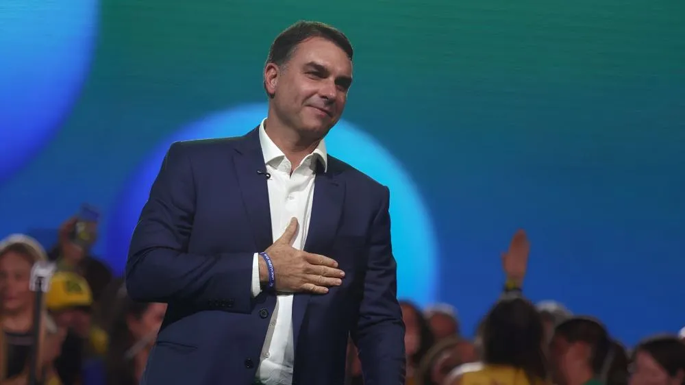 Quaest: Flávio Bolsonaro lidera 2º turno em São Paulo