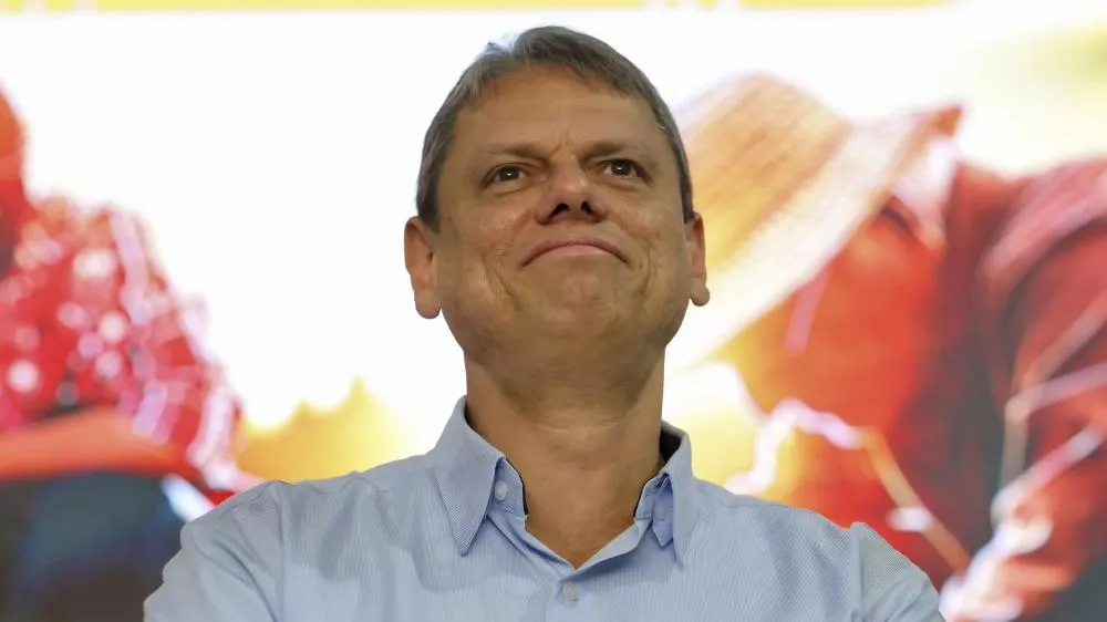 Mais da metade dos eleitores aprovam governo de Tarcísio; e você?