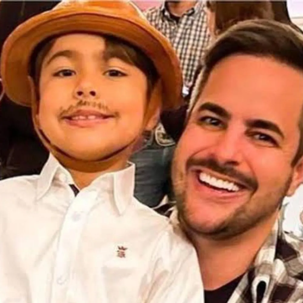 Kaká Diniz, marido de Simone Mendes, tira o celular do filho como punição por travessura: “Precisa ter limites”