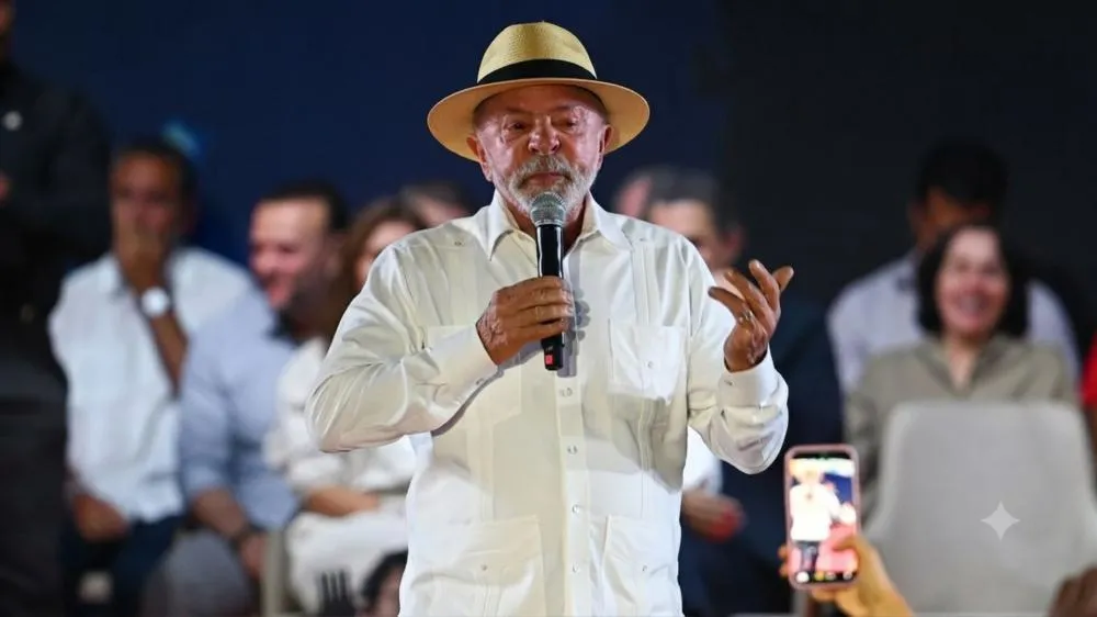TSE dá 24h para Presidência tirar do ar posts que exaltam Lula
