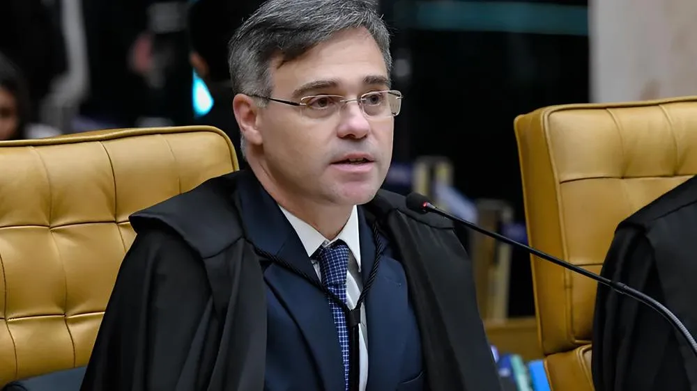 Mendonça rejeita retirar do ar vídeo de Flávio que associa PT ao PCC