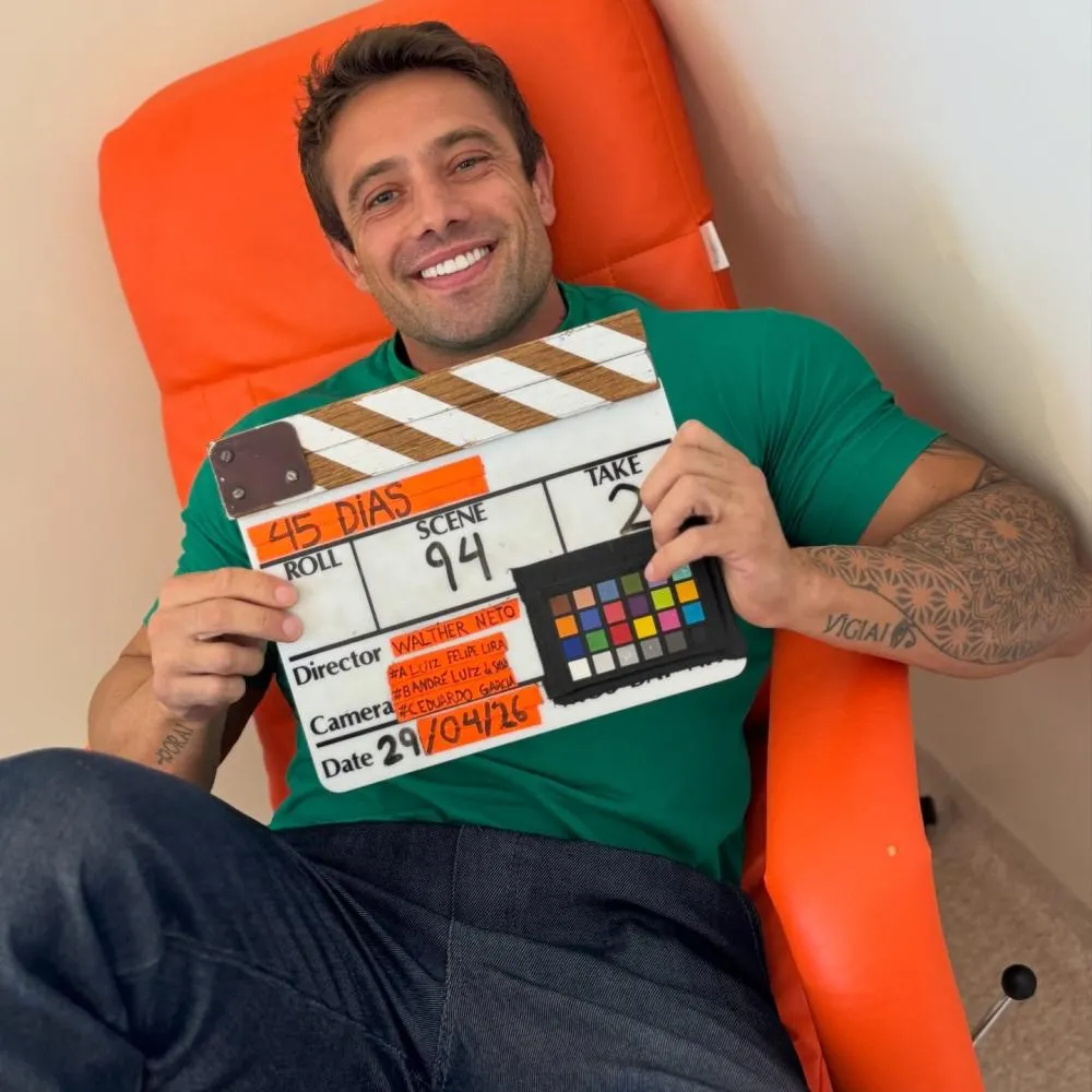 Rafael Cardoso agradece apoio da família durante reabilitação química: “Quem sangra contigo”