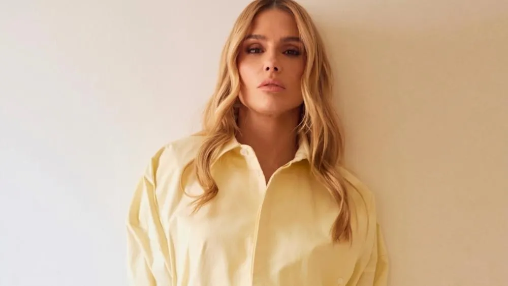 Vizinho aposentado processa Deborah Secco e pede R$100 mil na Justiça