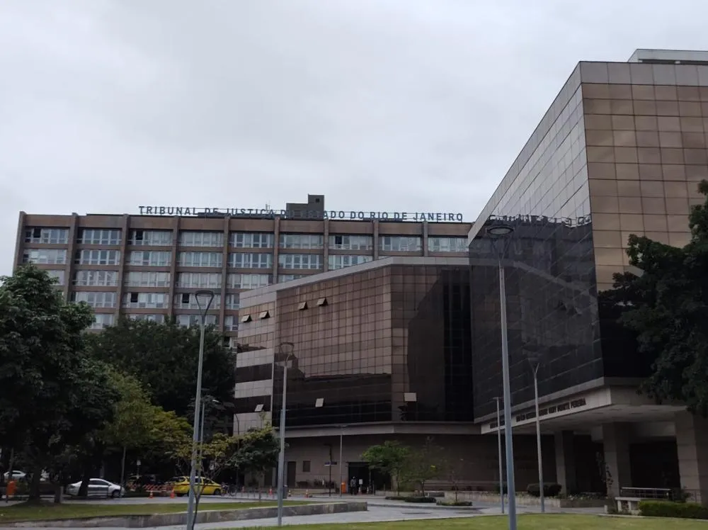 Ex-padre é condenado após abusar de crianças e incentivá-las ao suicídio no RJ