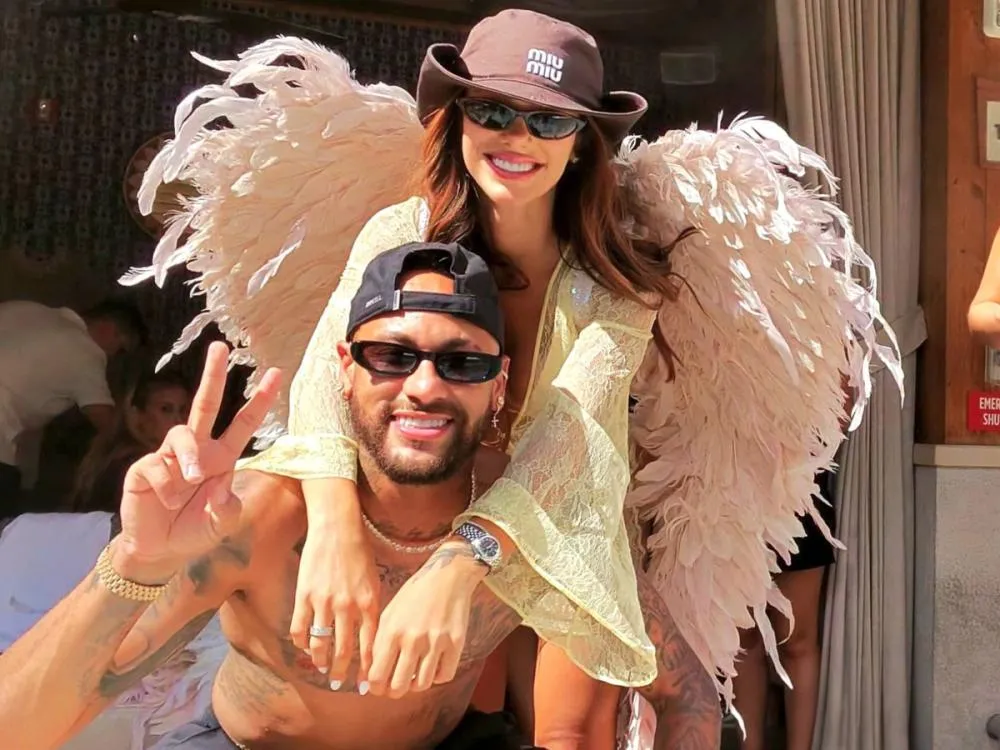 Neymar e Bruna Biancardi promovem festa junina em mansão no Guarujá e fazem exigência aos convidados
