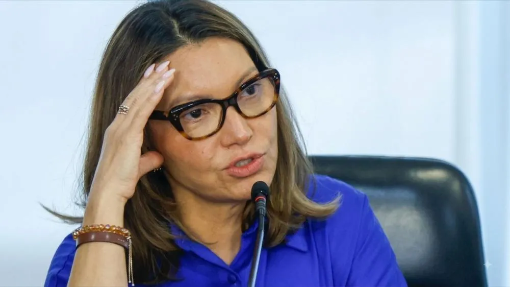Governo determina a suspensão de lives do Discord após pressões de Janja