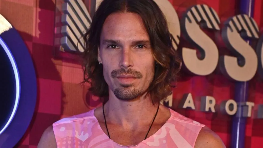 Jonatas Faro está confirmado em “A Fazenda 18”