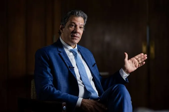 PM analisa mais de 40 câmeras e não encontra abordagem violenta contra motorista de Haddad