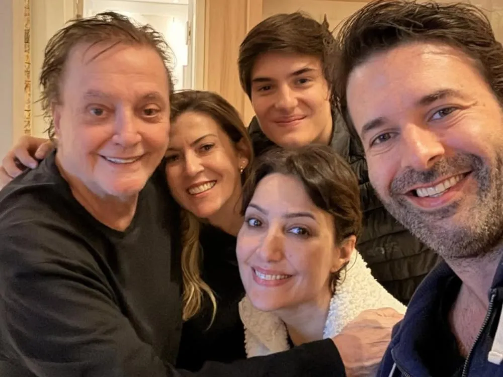 Fábio Jr. abre álbum do Dia dos Pais, mas ausência de Fiuk chama atenção