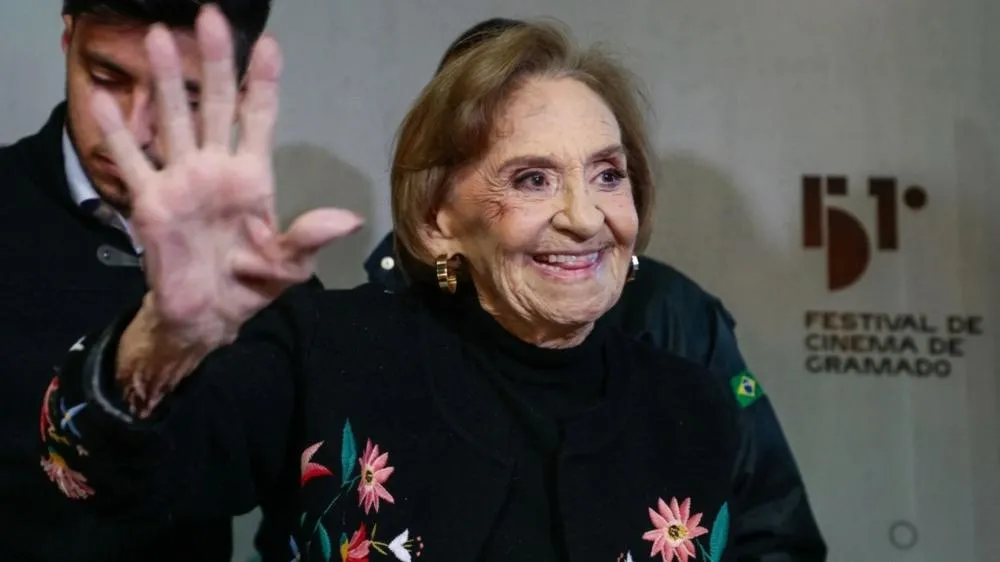 Família de Laura Cardoso marca missa aberta ao público em SP