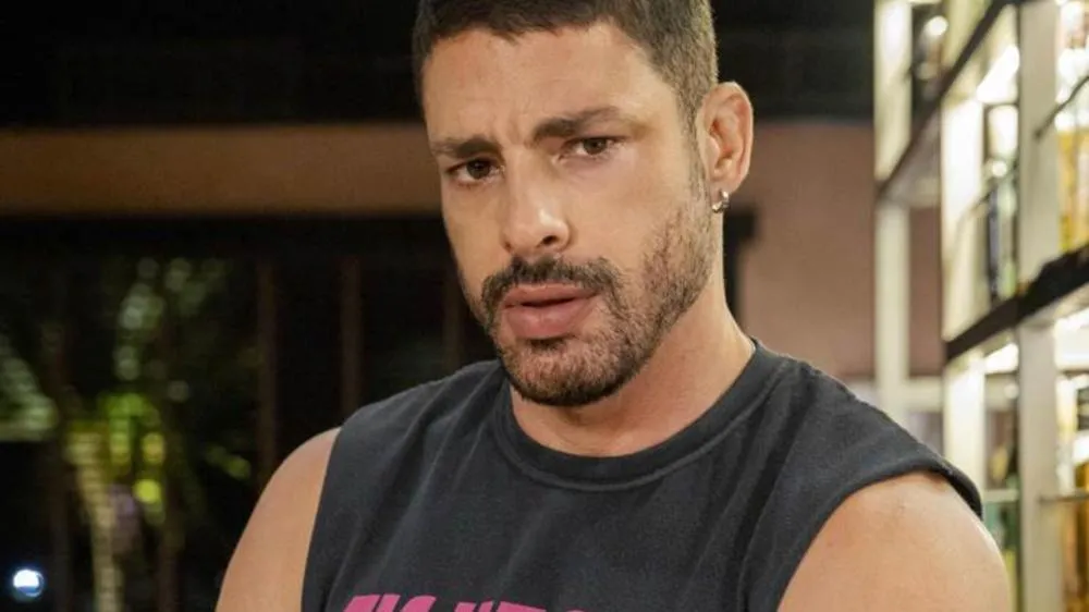 Cauã Reymond revela que começou a fazer terapia após atuar em Avenida Brasil