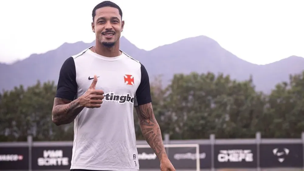 Jogador do Vasco é alvo de buscas por tráfico de armas e drogas