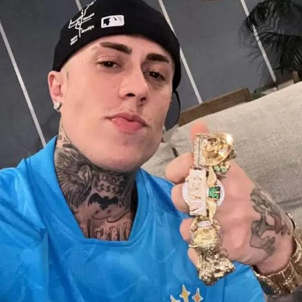 Em áudio vazado, enfermeira chama MC Daniel de feio, além de apontar semelhança dele com o personagem Máskara; cantor reagiu às ofensas