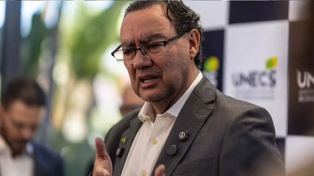 Augusto Cury se declara o pesadelo de Lula e promete “aposentar” o petista se chegar ao 2º turno