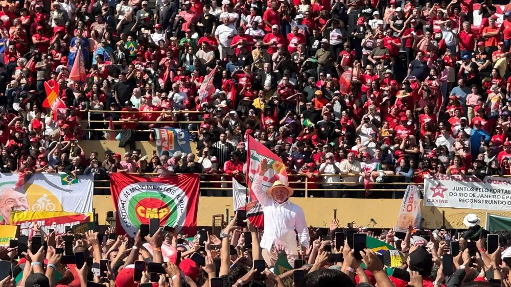Estádio em que Lula lançou campanha custou R$120 mil para alugar