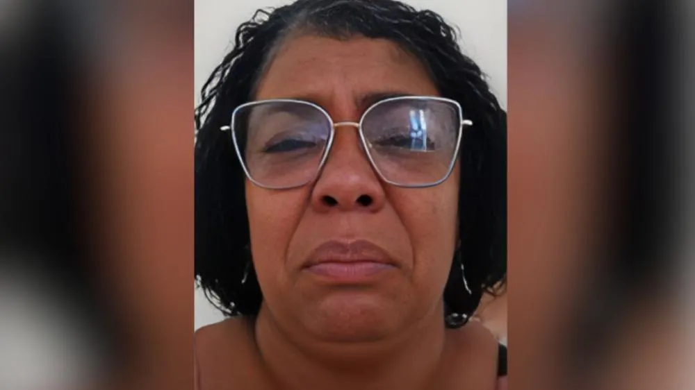Mãe de Davi Brito reclama de preço de exames e diz sentir diferença ao ser reconhecida: “É outro valor”