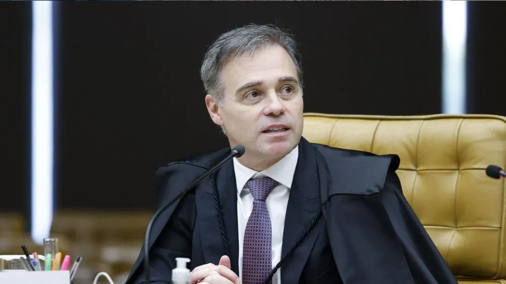 Mendonça vira alvo de representação à PGR por violação às liberdades religiosa e de expressão