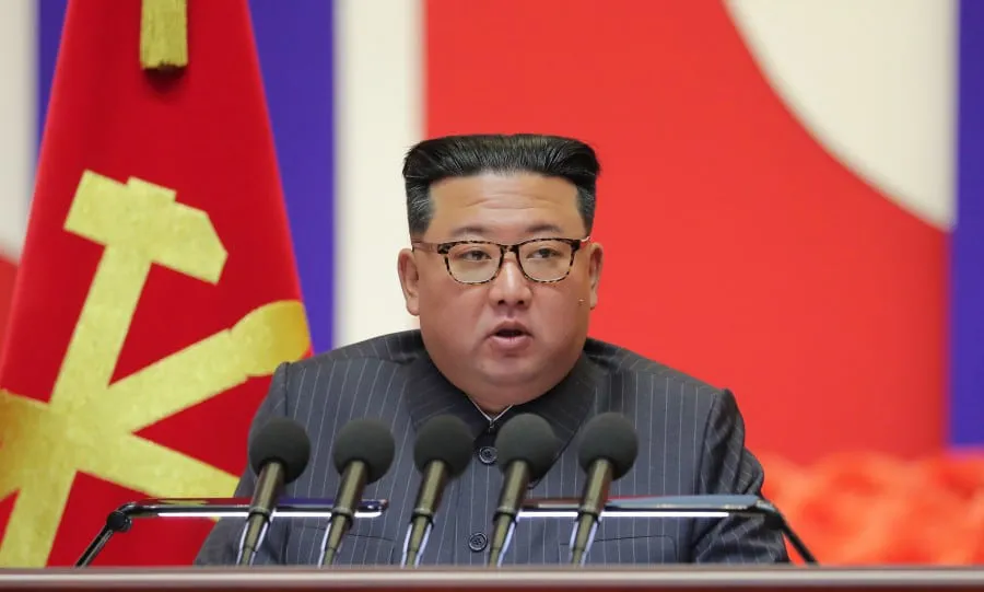 Coreia do Norte acusa EUA, Japão e Coreia do Sul de conspiração militar contra o país; entenda