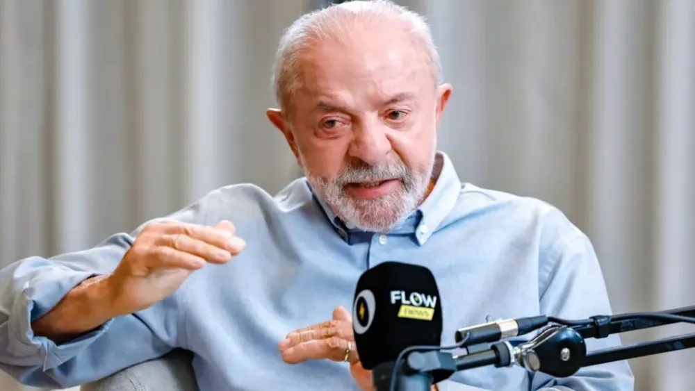 Lula aposta em vitória no primeiro turno e detona Globo em live no YouTube: “Gosto mais de você”