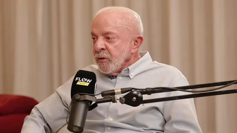 Lula chama juros do cartão de “crime” e revela proposta para limitar número de cartões por pessoa