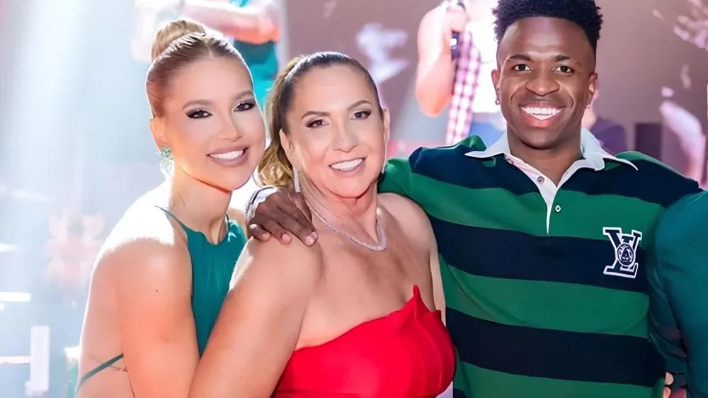 “Para mim está tudo bem”: Mãe de Virginia nega crise com Vini Jr