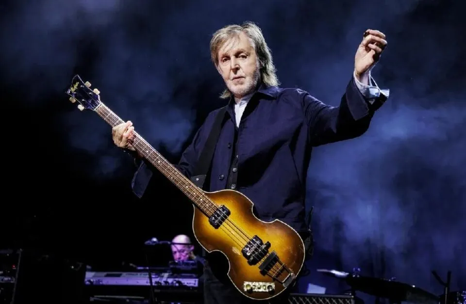 Paul McCartney diz acreditar que se lembra do próprio nascimento: “Tiveram que me puxar para fora”