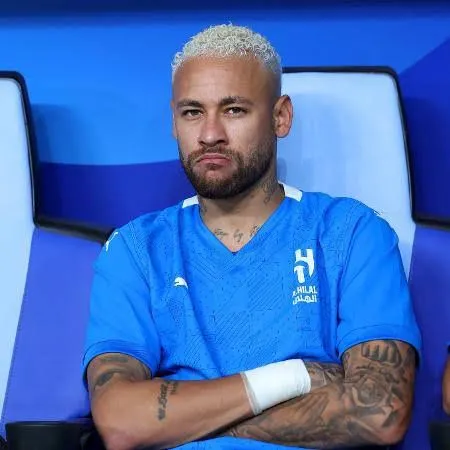 No Santos, salário de Neymar será 98% menor do que ele recebia no clube anterior