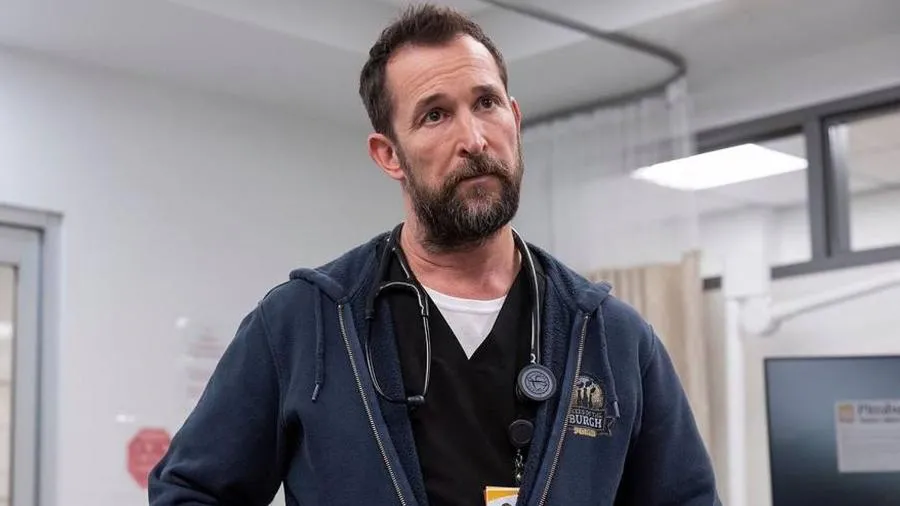 Noah Wyle, astro da série 'The Pitt', é eleito o homem mais sexy do mundo por revista