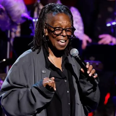 Whoopi Goldberg comenta remuneração na TV e dispara: “Ninguém vai me pagar salário de homem”